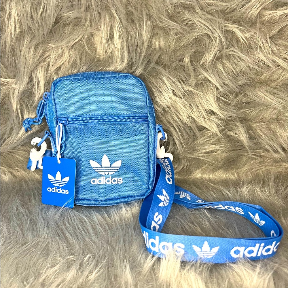 ADIDAS Mens Crossbody!
